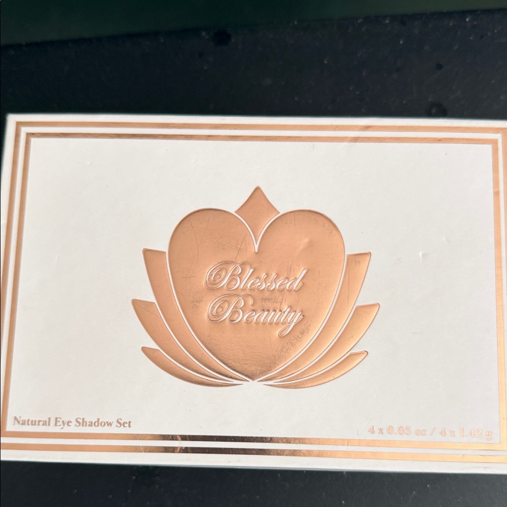 Blessed Beauty Natural Eyeshadow Set -‎ Four Colors